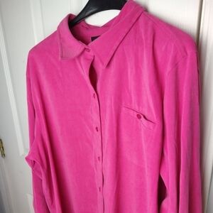 $ Sag Harbor pink collared button up long sleeve button heavy blouse.